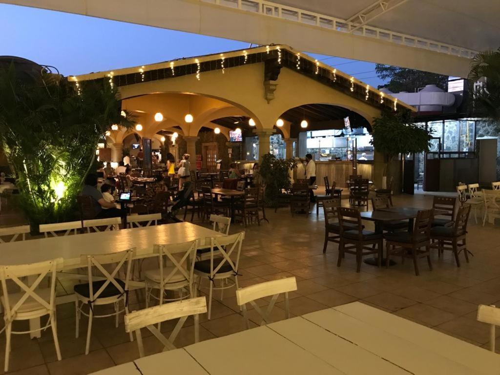 Hotel Coral Cuernavaca Resort & Spa テミスコ エクステリア 写真